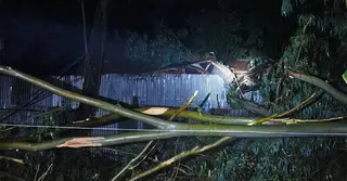 পঞ্চগড়ে শিলাবৃষ্টি ও ঝড়ো বাতাস, ঘরবাড়ি-ফসলের ক্ষয়ক্ষতি